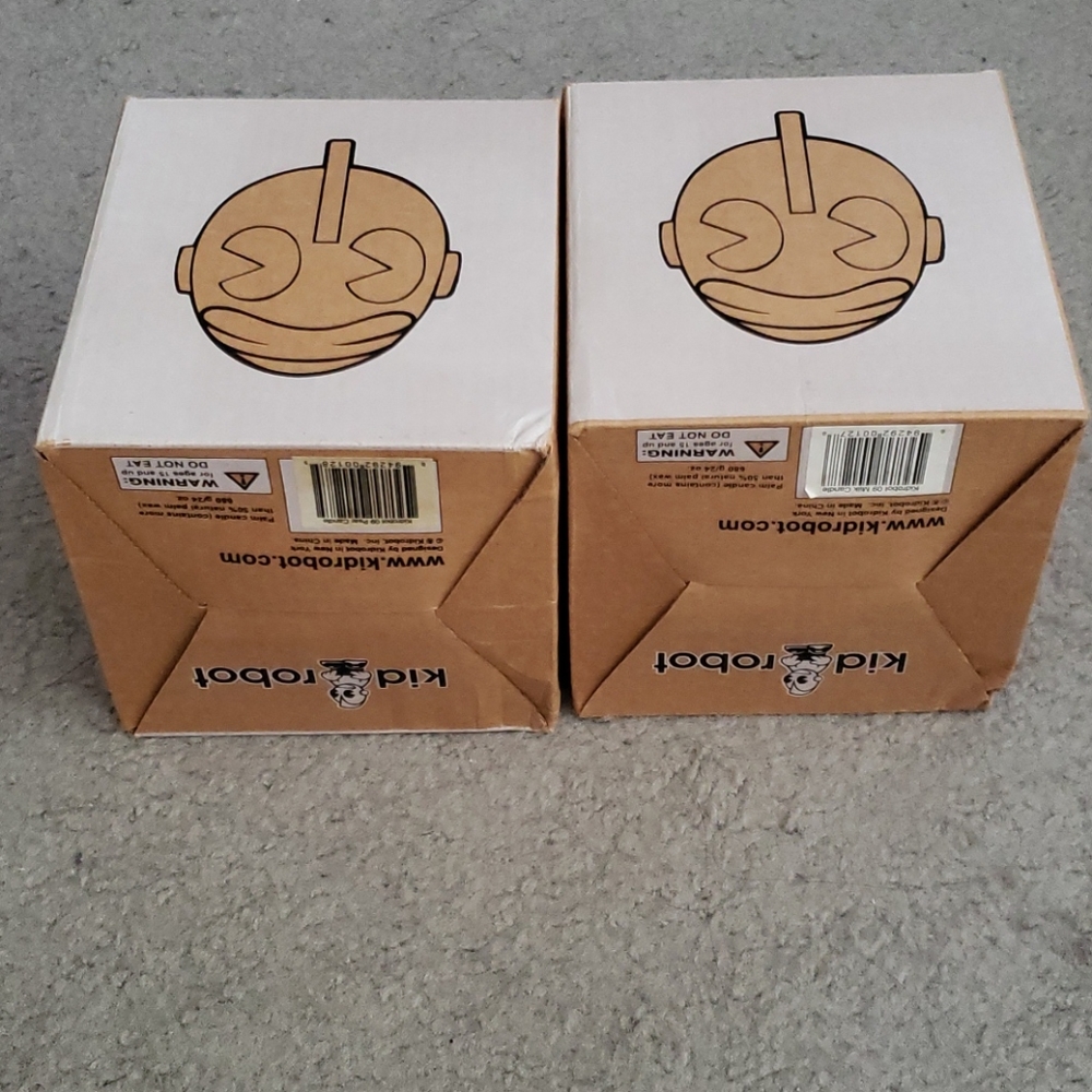 Kidrobot 2x 09 Rare Candles Milk & Pear - Picture 2 of 14